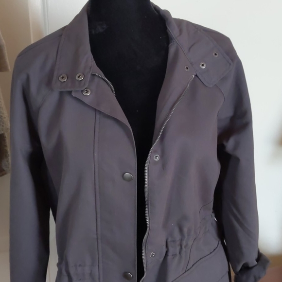 Grey Jacket - Picture 2 of 5